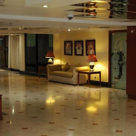 London Crown 2 Hotel Apartments Dubai Exterior foto